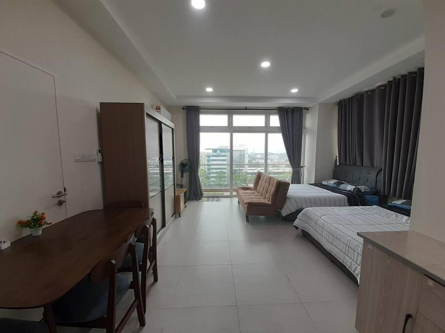 Smart Suite Balcony Riverine Κουτσίνγκ Εξωτερικό φωτογραφία